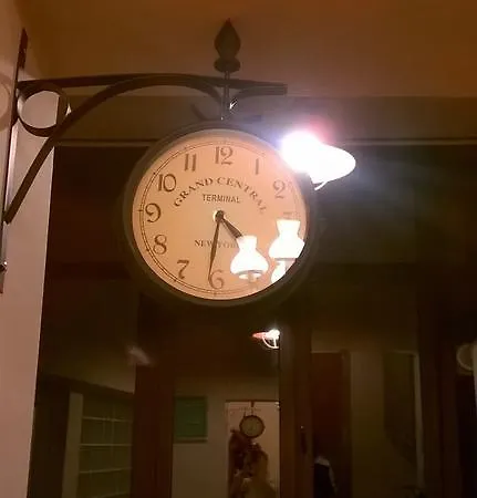 Tip Economic Mozart Hostel